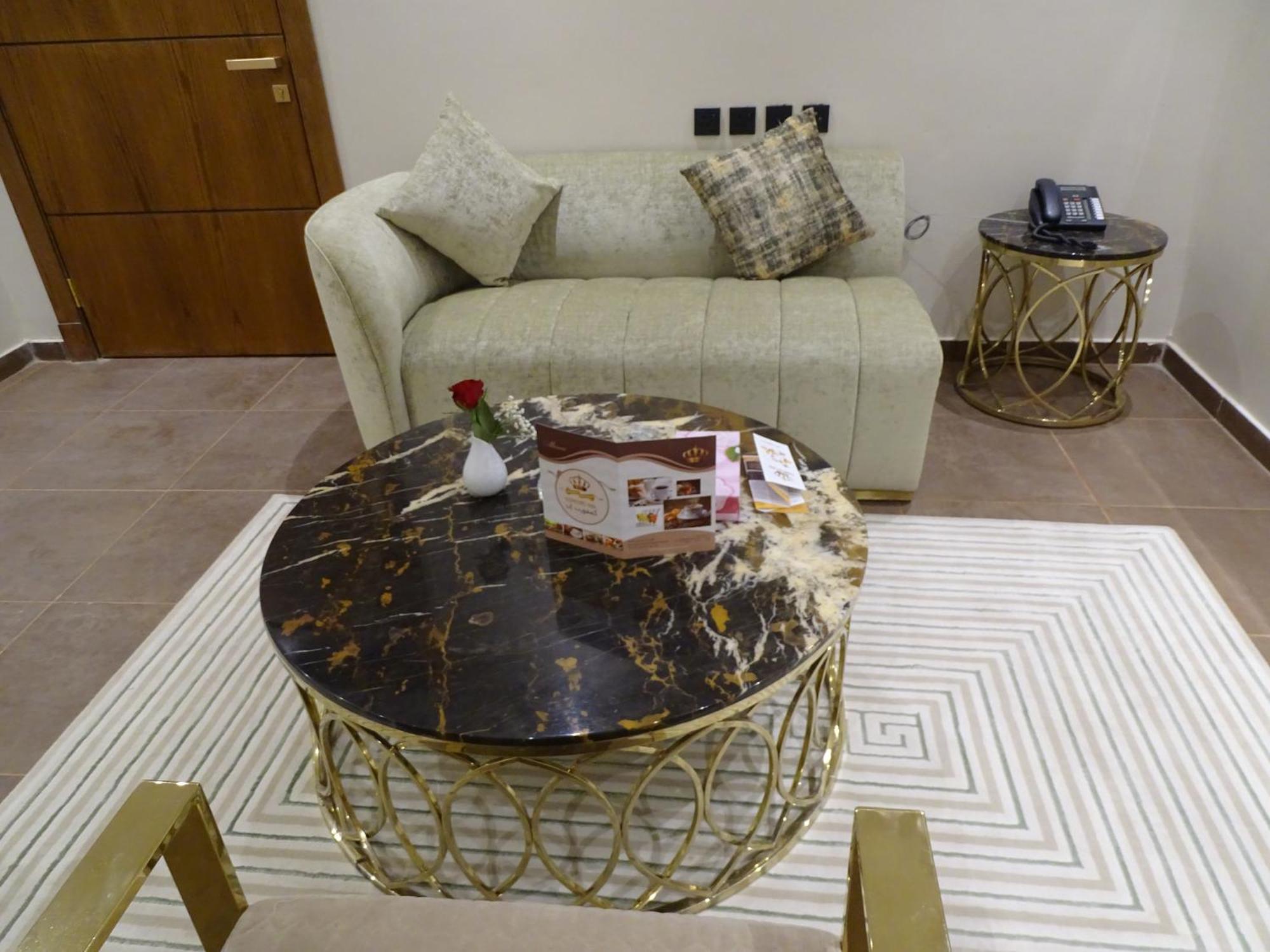 Comfort Inn Al Taawon - Family Only Рияд Екстериор снимка
